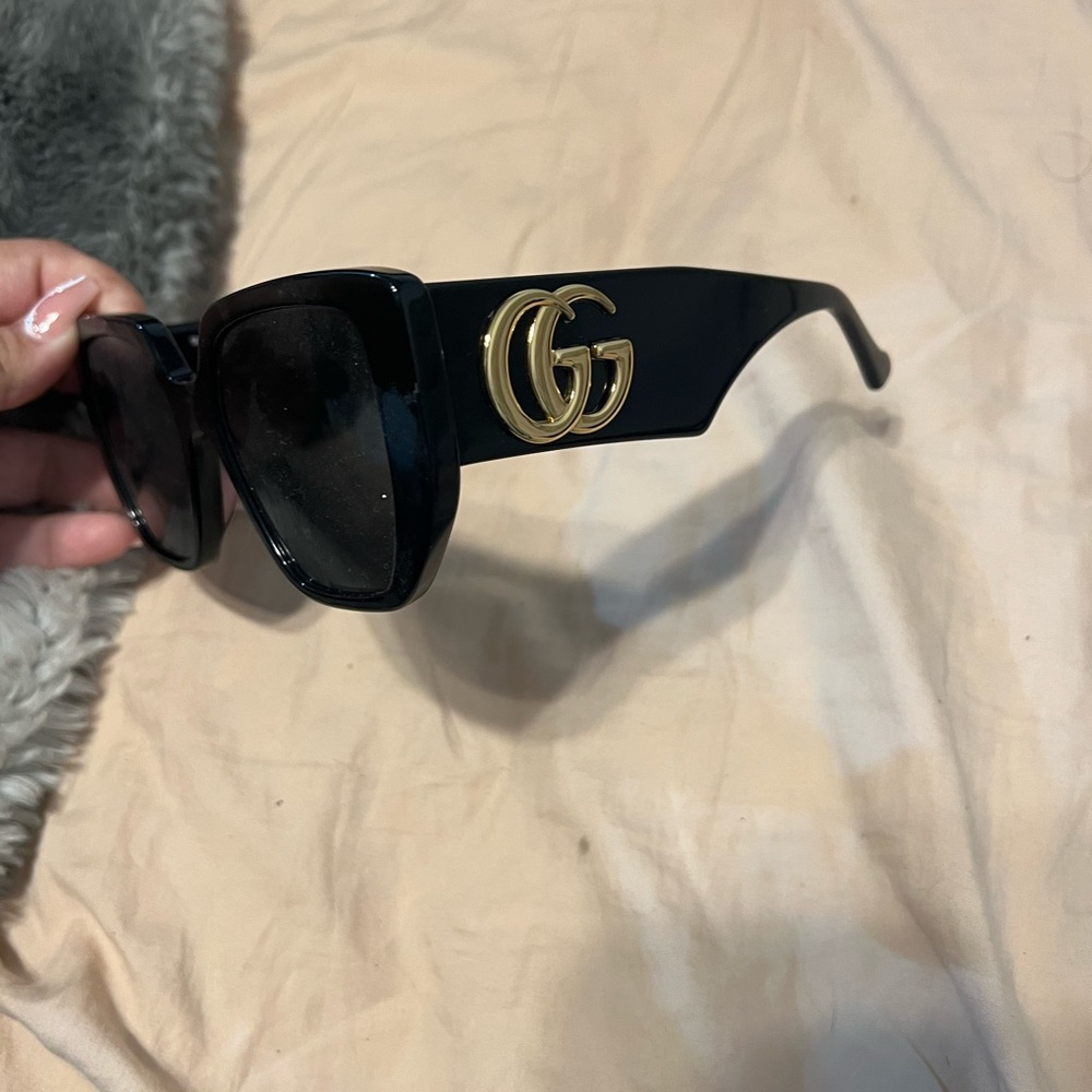 Gucci womens black cat eye sunglasses